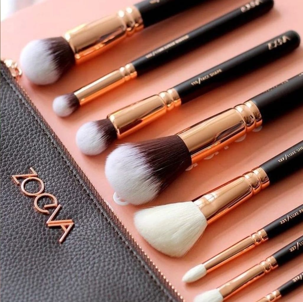 Zoeva 15-Piece Makeup Brush Set with Pouch