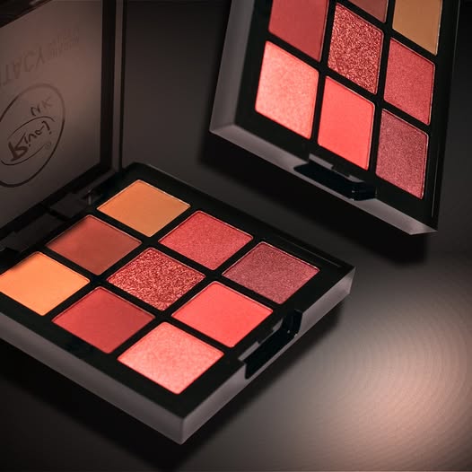 Rivaj UK Fantasy 9-in-1 Eyeshadow Kit